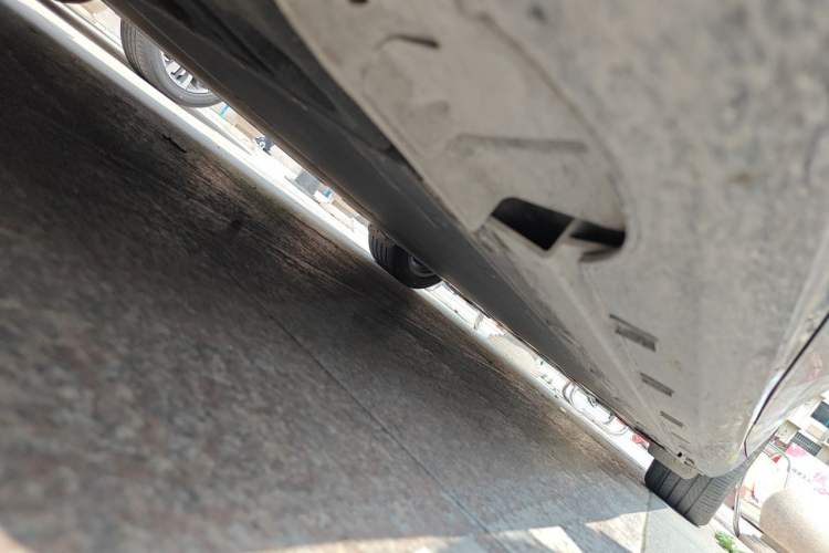 Used Geely Galaxy E8 2024 550 km Range Rear-Wheel-Drive PRO Chassis Front Left