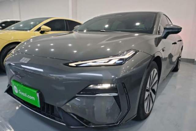 Used Geely Galaxy E8 2024 665 km Range Rear-Drive Starship Long-Range Version