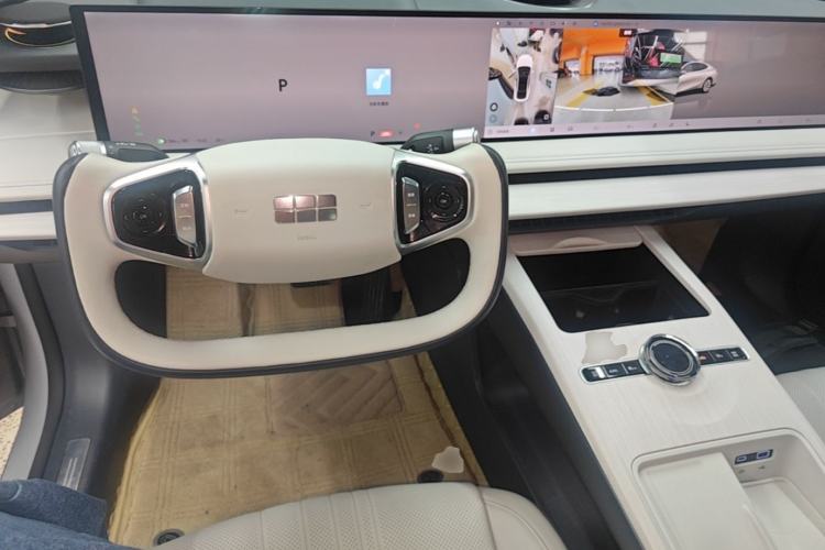 Used Geely Galaxy E8 2024 665 km Range Rear-Drive Starship Long-Range Version Center Console