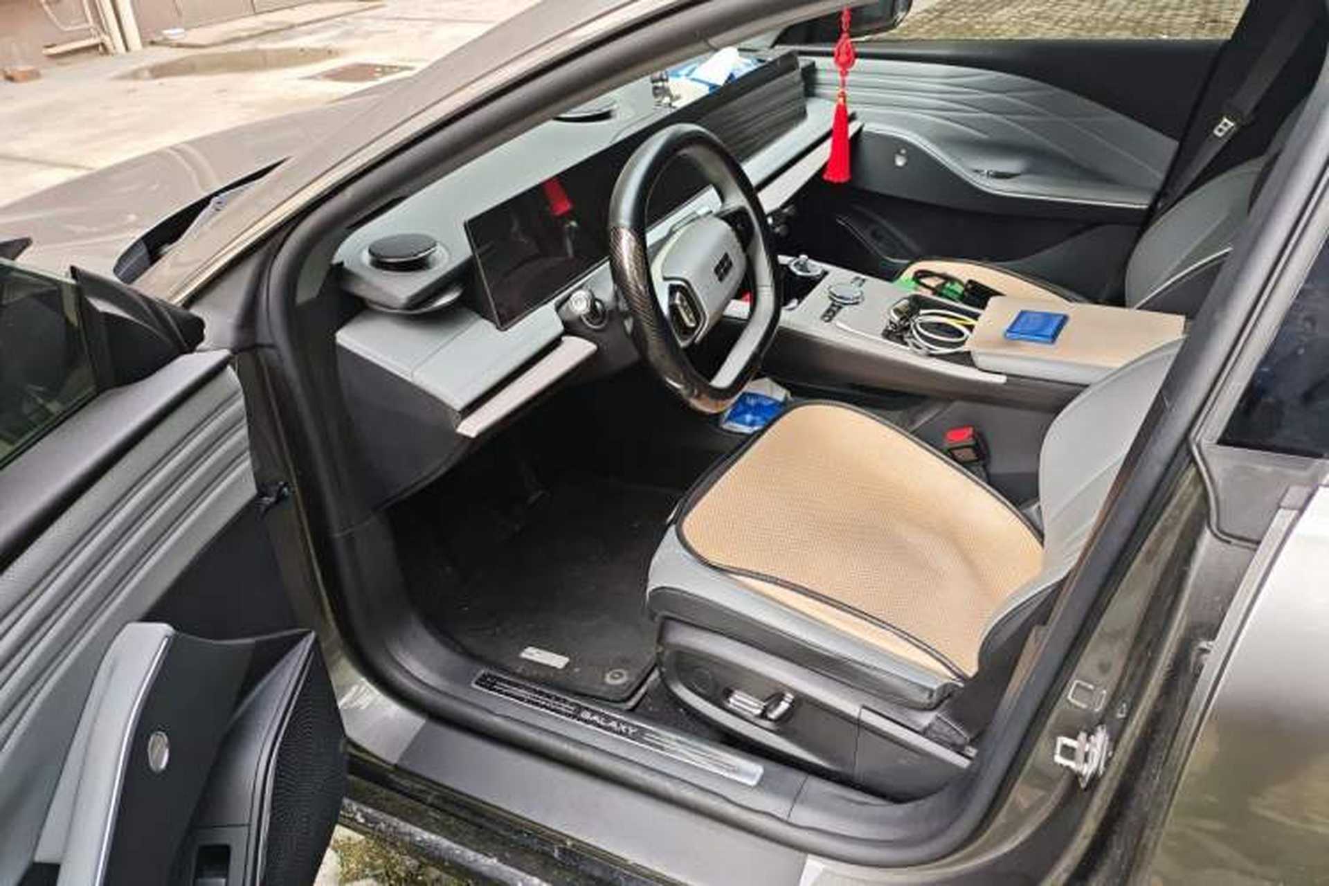 Used Geely Galaxy E8 2024 550 km Range Rear-Drive Dragon Edition Driver Seat