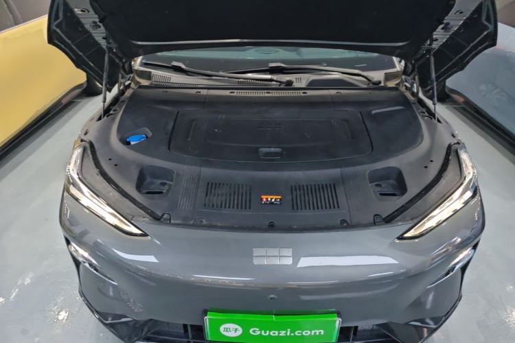 Used Geely Galaxy E8 2024 665 km Range Rear-Drive Starship Long-Range Version Engine Bay