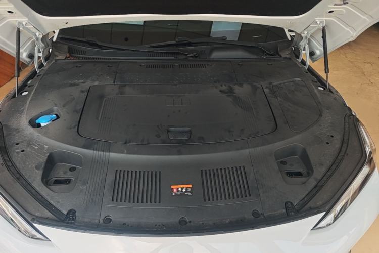 Used Geely Galaxy E8 2024 550 km Range Rear-Drive MAX Engine Bay