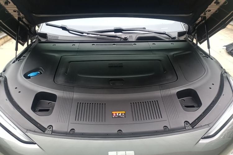 Used Geely Galaxy E8 2024 550 km Range Rear-Wheel-Drive PRO Engine Bay
