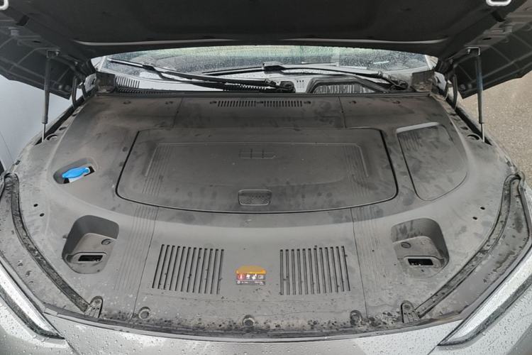 Used Geely Galaxy E8 2024 550 km Range Rear-Drive MAX Engine Bay