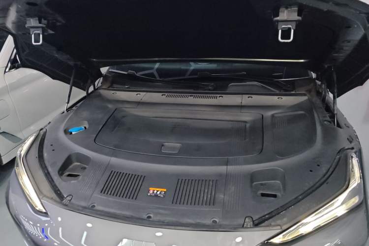 Used Geely Galaxy E8 2024 550 km Range Rear-Drive MAX Engine Bay