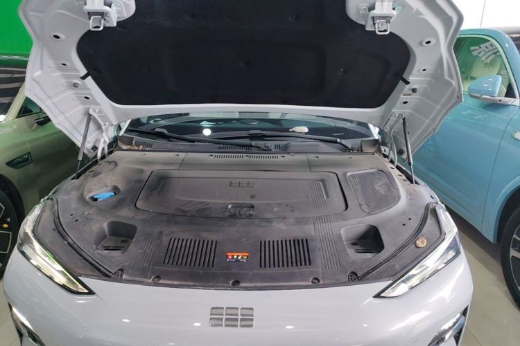Used Geely Galaxy E8 2024 665 km Range Rear-Drive Starship Long-Range Version Engine Bay