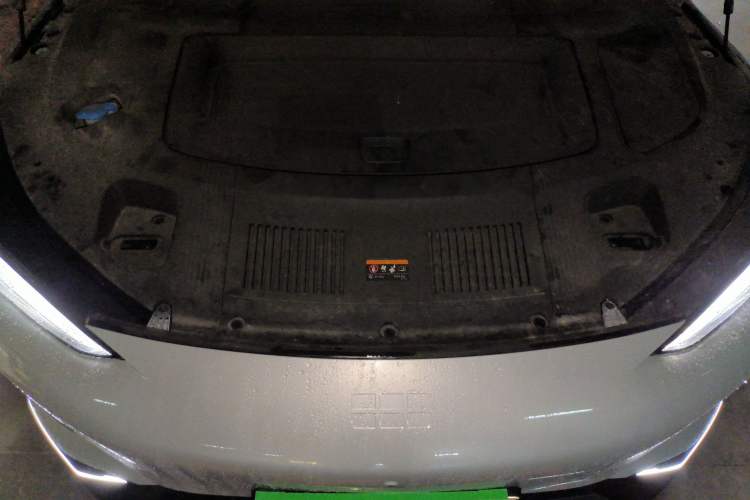 Used Geely Galaxy E8 2024 550 km Range Rear-Drive MAX Engine Bay