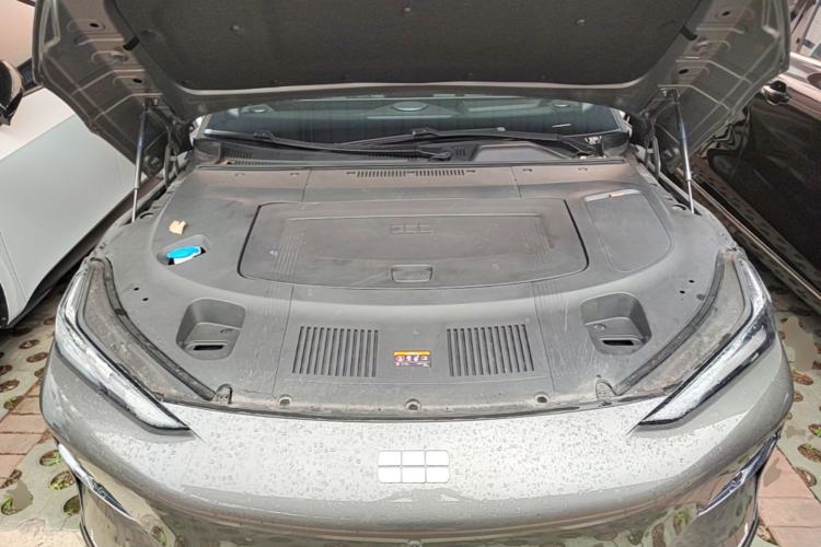 Used Geely Galaxy E8 2024 550 km Range Rear-Drive MAX Engine Bay