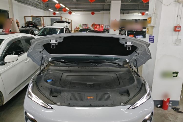 Used Geely Galaxy E8 2024 620 km All-Wheel-Drive Starship Performance Edition Engine Bay