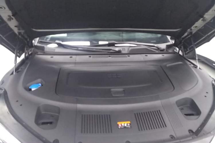 Used Geely Galaxy E8 2024 665 km Range Rear-Drive Starship Long-Range Version Engine Bay
