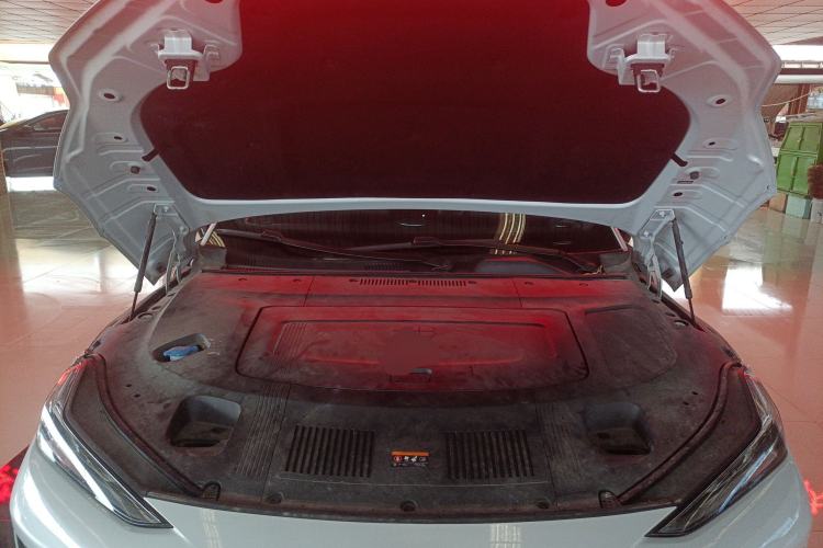 Used Geely Galaxy E8 2024 550 km Range Rear-Wheel-Drive PRO Engine Bay