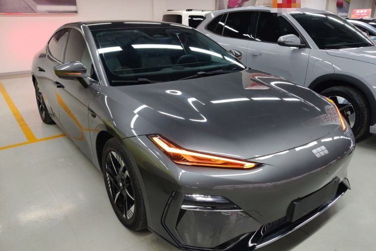 Used Geely Galaxy E8 2024 550 km Range Rear-Drive Dragon Edition Exterior 1