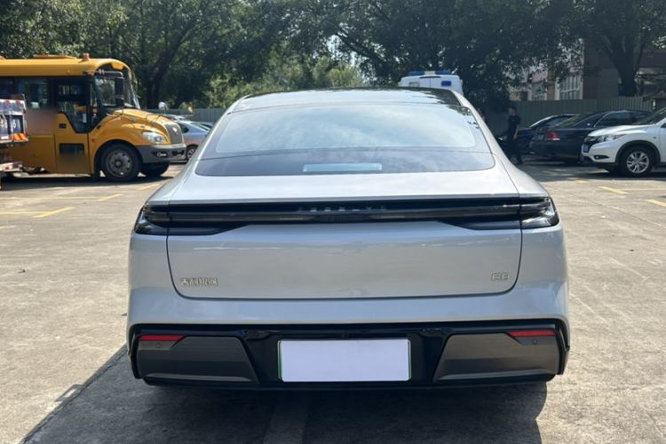 Used Geely Galaxy E8 2024 550 km Range Rear-Drive MAX Exterior 4