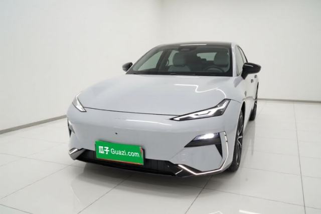 Used Geely Galaxy E8 2024 620 km All-Wheel-Drive Starship Performance Edition