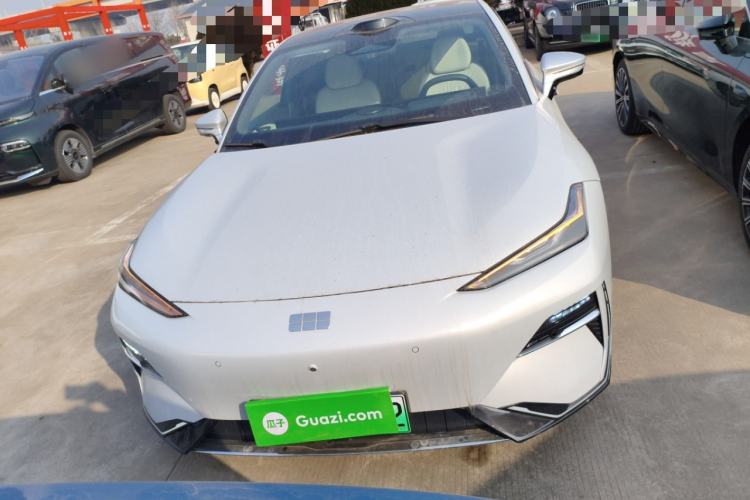 Used Geely Galaxy E8 2024 665 km Range Rear-Drive Starship Intelligent Driving Version Front