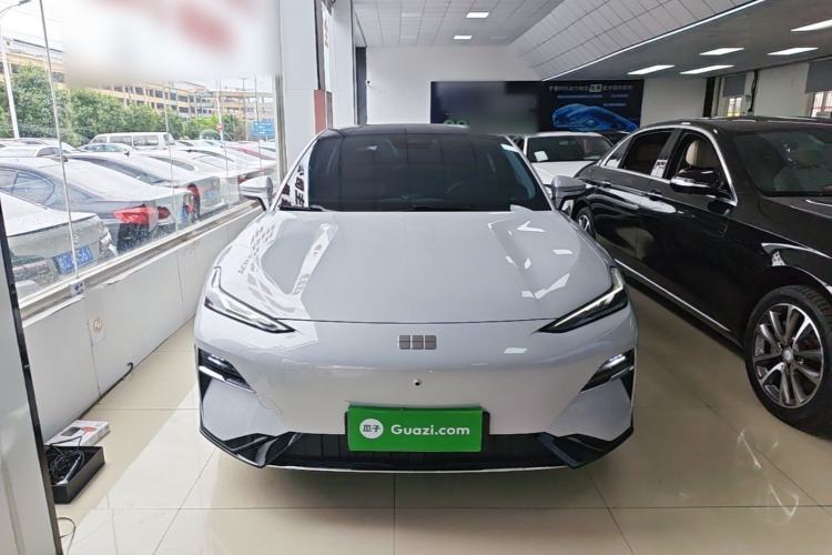 Used Geely Galaxy E8 2024 550 km Range Rear-Wheel-Drive PRO Front