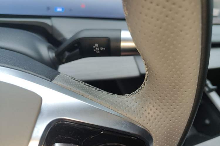 Used Geely Galaxy E8 2024 550 km Range Rear-Drive MAX Gear Lever