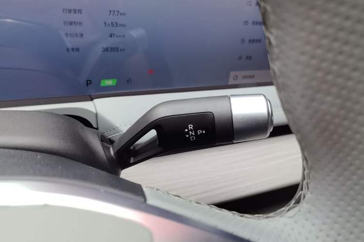 Used Geely Galaxy E8 2024 550 km Range Rear-Drive Dragon Edition Gear Lever