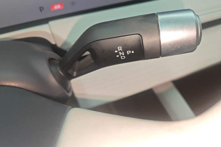 Used Geely Galaxy E8 2024 665 km Range Rear-Drive Starship Long-Range Version Gear Lever
