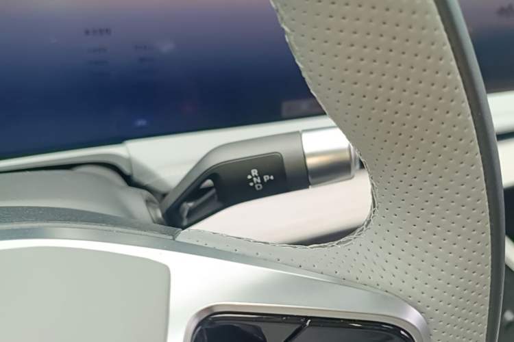 Used Geely Galaxy E8 2024 665 km Range Rear-Drive Starship Long-Range Version Gear Lever