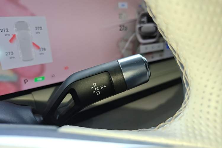 Used Geely Galaxy E8 2024 665 km Range Rear-Drive Starship Long-Range Version Gear Lever