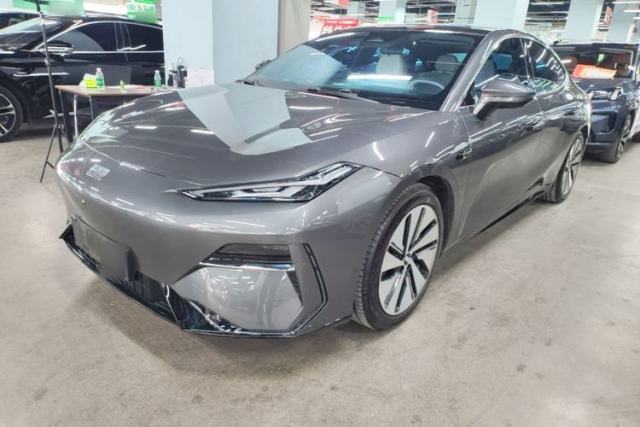 Used Geely Galaxy E8 2024 550 km Range Rear-Drive MAX