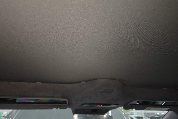 Used Geely Galaxy E8 2024 665 km Range Rear-Drive Starship Long-Range Version Headliner