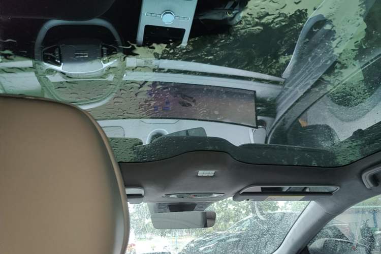 Used Geely Galaxy E8 2024 550 km Range Rear-Drive MAX Headliner