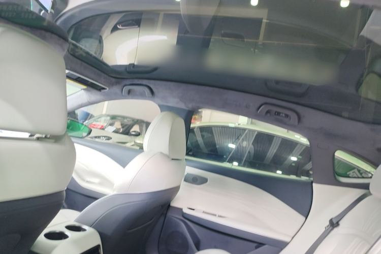 Used Geely Galaxy E8 2024 665 km Range Rear-Drive Starship Long-Range Version Headliner
