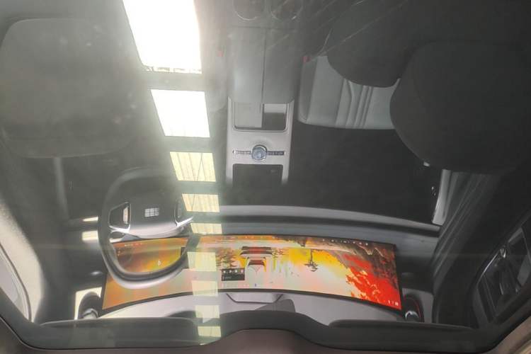Used Geely Galaxy E8 2024 665 km Range Rear-Drive Starship Long-Range Version Headliner