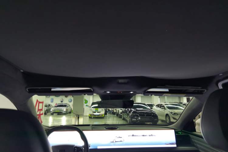 Used Geely Galaxy E8 2024 665 km Range Rear-Drive Starship Long-Range Version Headliner