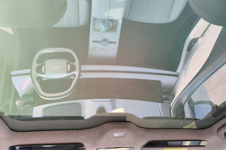 Used Geely Galaxy E8 2024 665 km Range Rear-Drive Starship Intelligent Driving Version Headliner