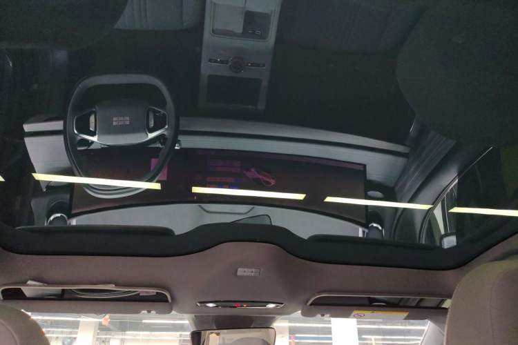 Used Geely Galaxy E8 2024 550 km Range Rear-Drive Dragon Edition Headliner