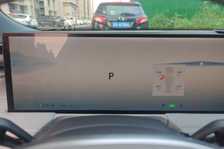 Used Geely Galaxy E8 2024 550 km Range Rear-Wheel-Drive PRO Instrument Cluster