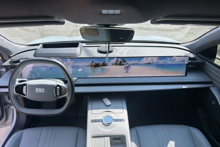 Used Geely Galaxy E8 2024 550 km Range Rear-Drive MAX Interior 2