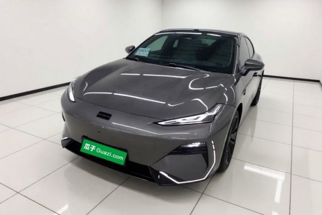 Geely Galaxy E8 2024 665 km Range Rear-Drive Starship Long-Range Version usado