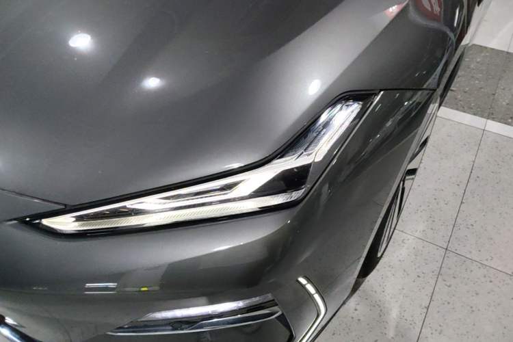 Used Geely Galaxy E8 2024 550 km Range Rear-Drive MAX Left Front Headlight