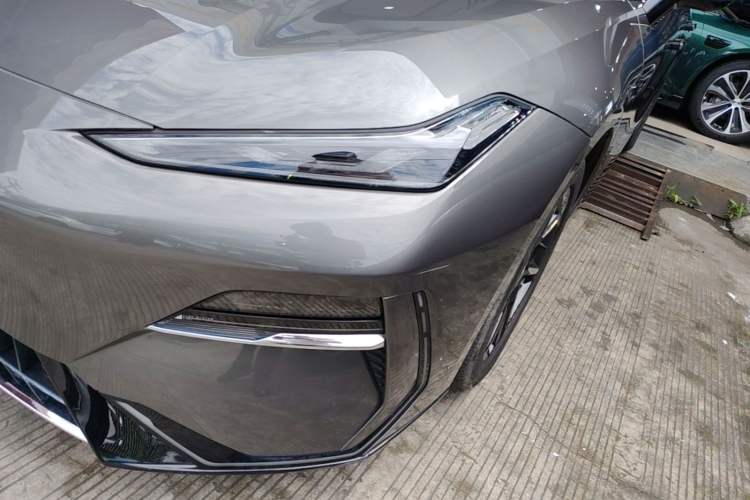 Used Geely Galaxy E8 2024 550 km Range Rear-Drive Dragon Edition Left Front Headlight
