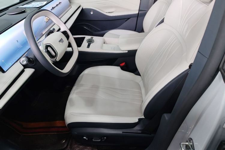 Used Geely Galaxy E8 2024 665 km Range Rear-Drive Starship Long-Range Version Left Front Seat