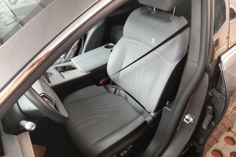 Used Geely Galaxy E8 2024 550 km Range Rear-Drive MAX Left Front Seat