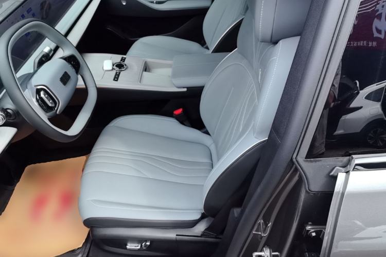 Used Geely Galaxy E8 2024 550 km Range Rear-Drive Dragon Edition Left Front Seat