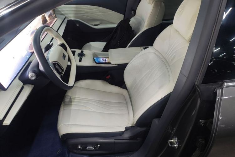 Used Geely Galaxy E8 2024 550 km Range Rear-Drive MAX Left Front Seat