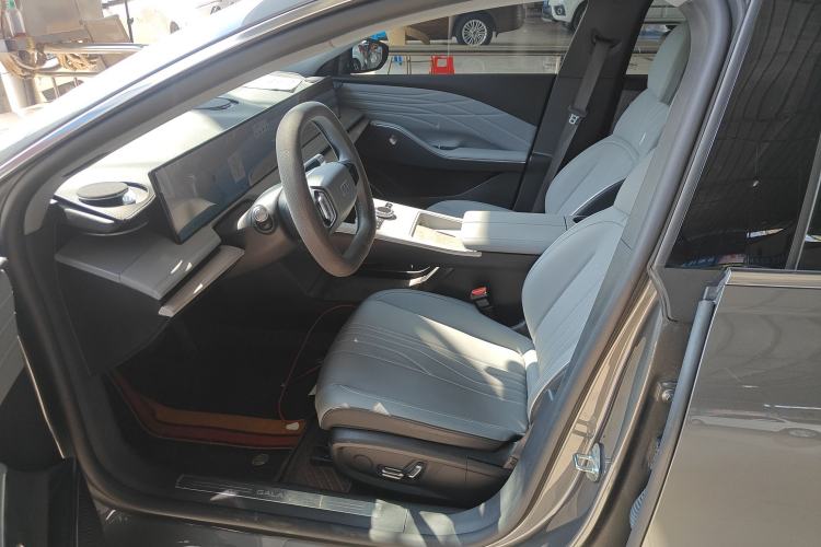 Used Geely Galaxy E8 2024 550 km Range Rear-Wheel-Drive PRO Left Front Seat