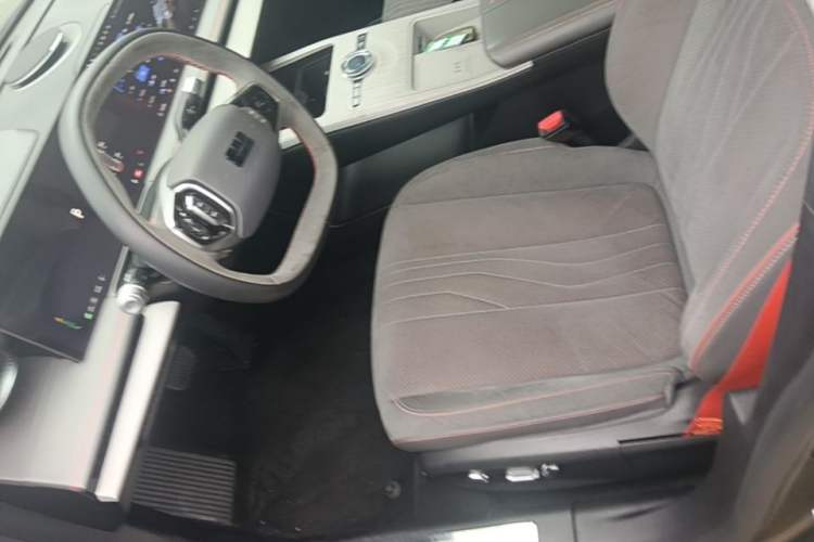 Used Geely Galaxy E8 2024 620 km All-Wheel-Drive Starship Performance Edition Left Front Seat