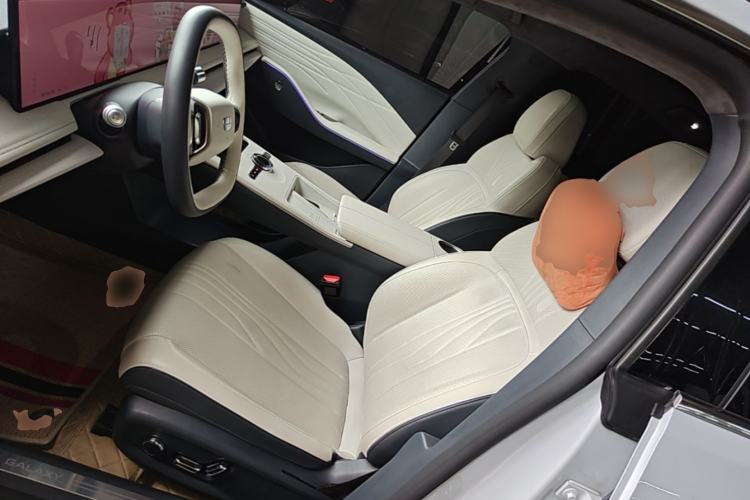 Used Geely Galaxy E8 2024 665 km Range Rear-Drive Starship Long-Range Version Left Front Seat