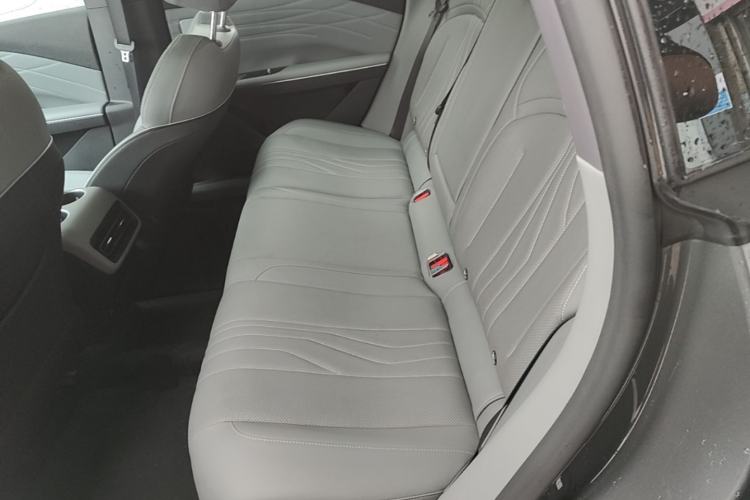 Used Geely Galaxy E8 2024 550 km Range Rear-Drive MAX Left Rear Seat