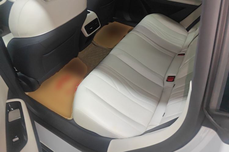 Used Geely Galaxy E8 2024 665 km Range Rear-Drive Starship Long-Range Version Left Rear Seat