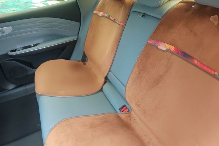 Used Geely Galaxy E8 2024 550 km Range Rear-Wheel-Drive PRO Left Rear Seat
