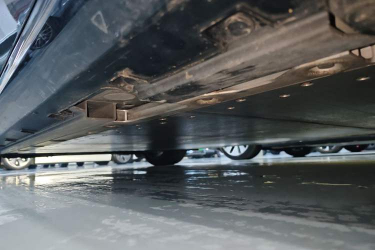 Used Geely Galaxy E8 2024 665 km Range Rear-Drive Starship Long-Range Version Left Side Sill