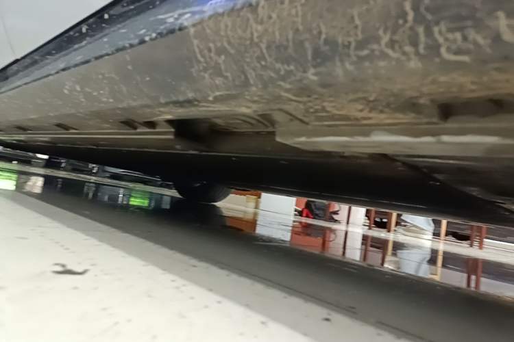 Used Geely Galaxy E8 2024 550 km Range Rear-Drive Dragon Edition Left Side Sill